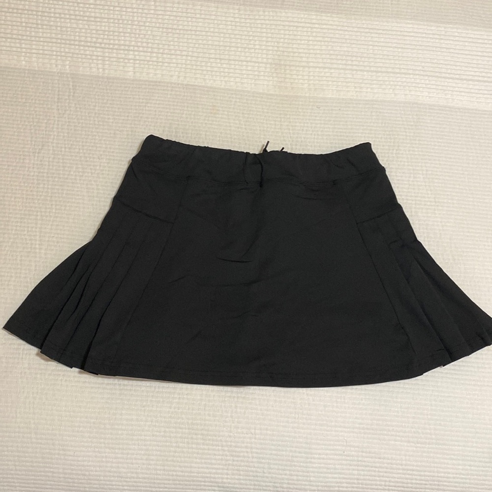 Athletic skirt (skort, built in shorts)